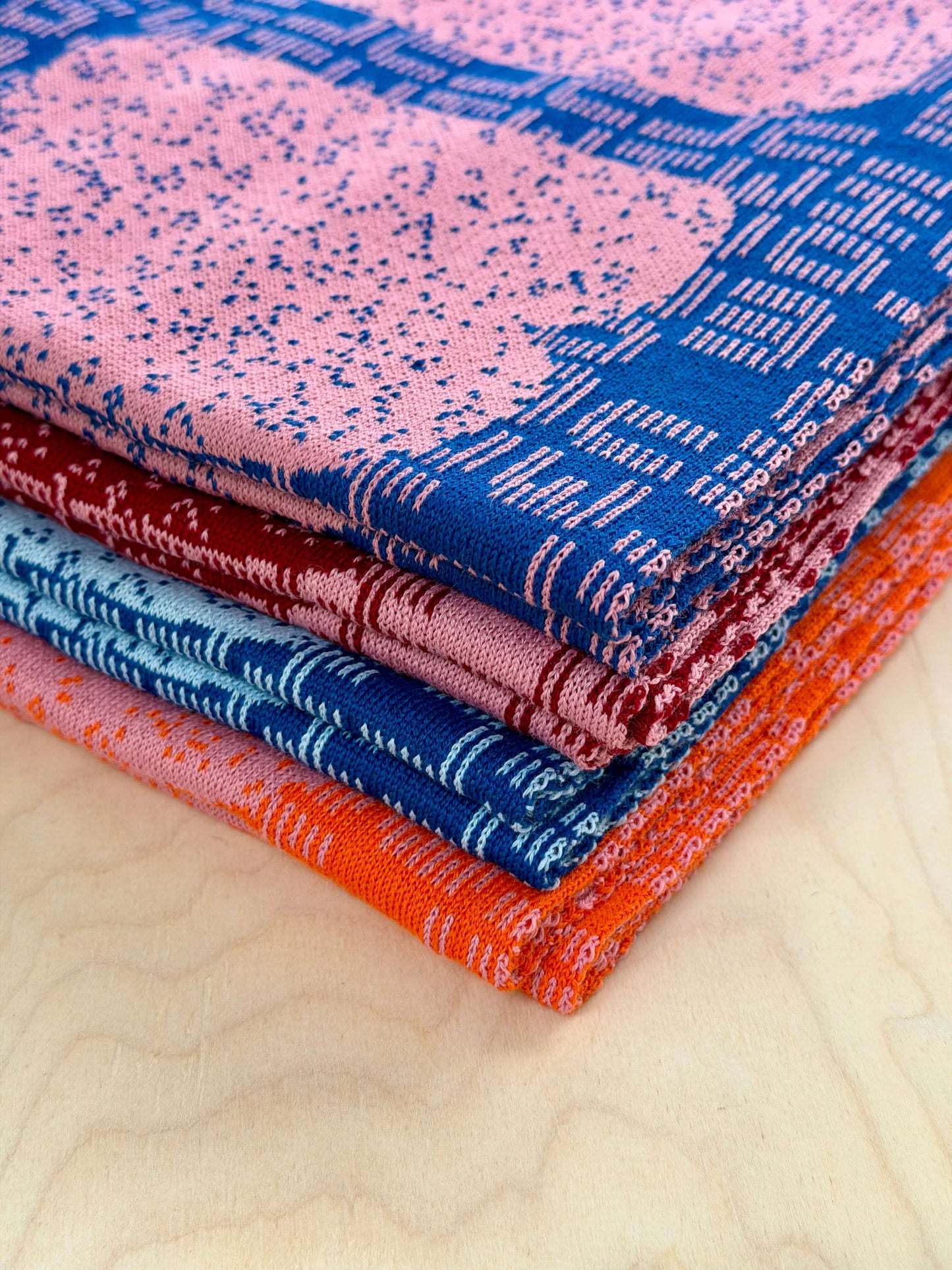 IN WOHLWOLLEN WICKELN | Schal